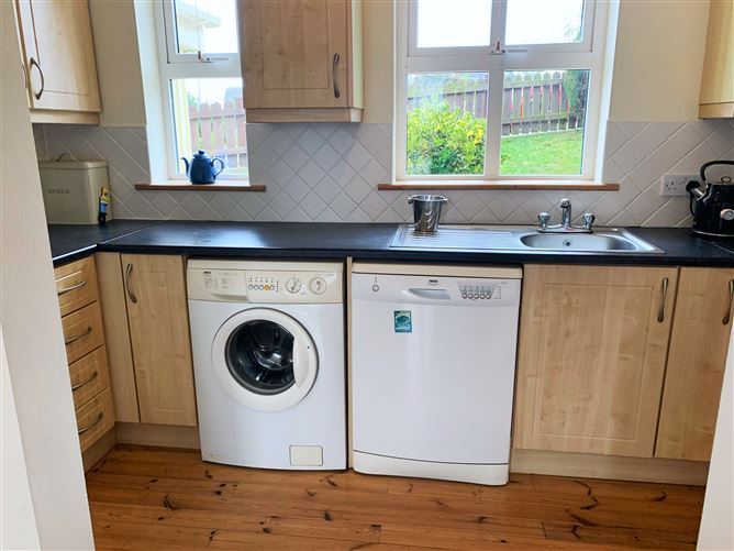24 Cois Cuan, Arthurstown, Wexford