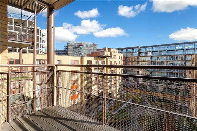 106 Castleforbes Square, IFSC, Dublin 1