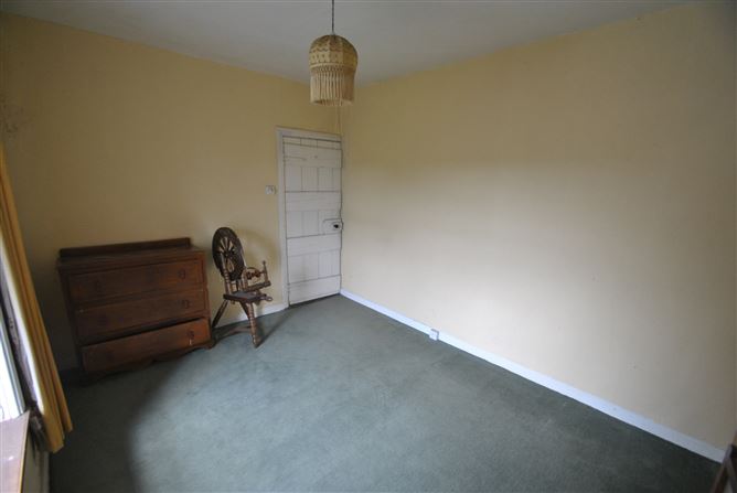 Main St, Shinrone, Birr, Co. Offaly