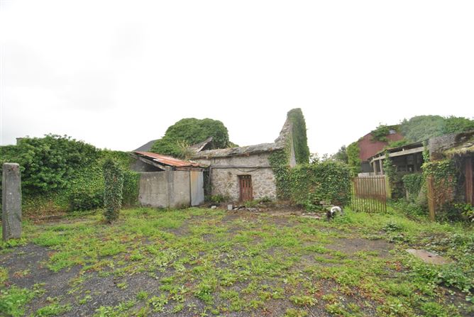 Main St, Shinrone, Birr, Co. Offaly