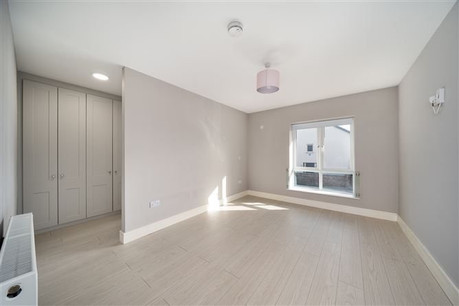 2 The Crescent, The Hawthorns, Tullamore, Offaly