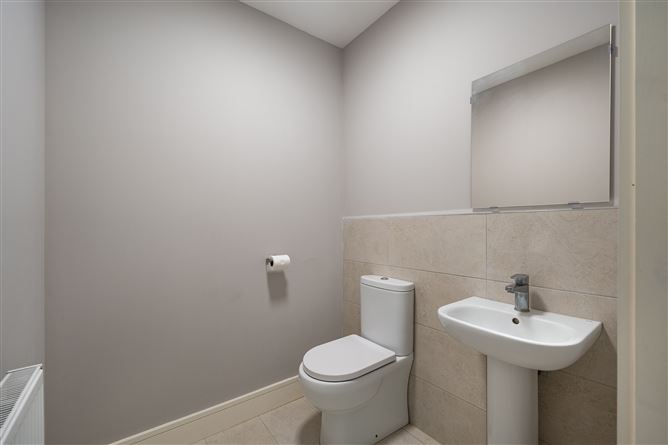 2 The Crescent, The Hawthorns, Tullamore, Offaly