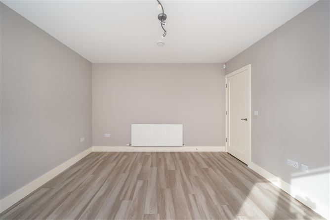 2 The Crescent, The Hawthorns, Tullamore, Offaly