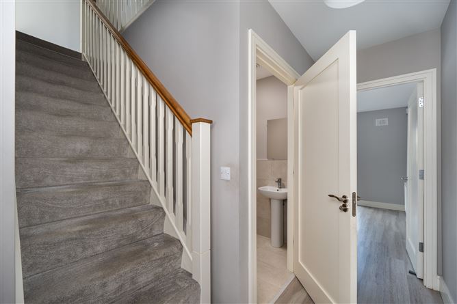 2 The Crescent, The Hawthorns, Tullamore, Offaly