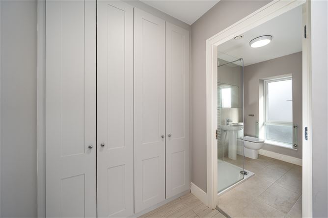 2 The Crescent, The Hawthorns, Tullamore, Offaly
