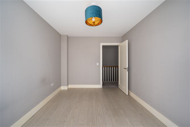 2 The Crescent, The Hawthorns, Tullamore, Offaly