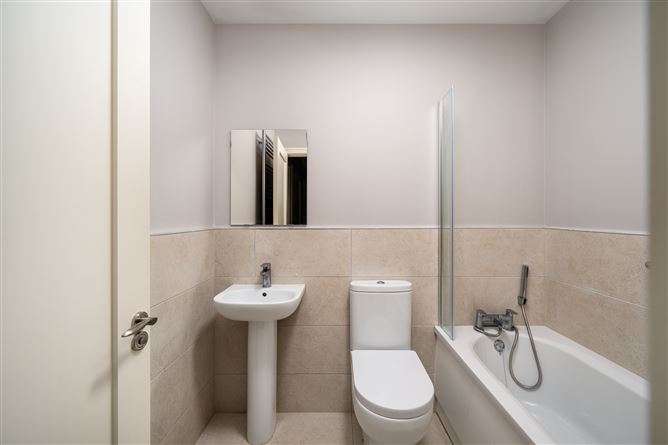 2 The Crescent, The Hawthorns, Tullamore, Offaly
