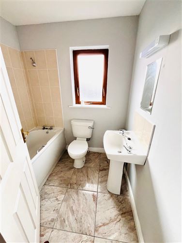 11 Friarsfield, Killenaule Road, Fethard, Co. Tipperary