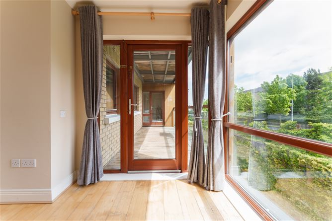 Photo 5 of 26 — 52 Hunters Hall, Ballycullen, Dublin 24