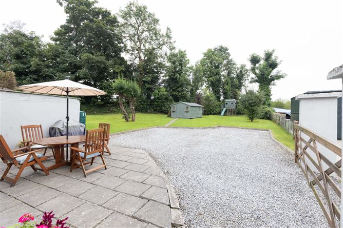 2 The Cottages, Beauparc Station, Navan, Co. Meath