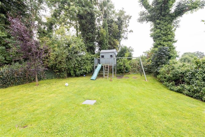 2 The Cottages, Beauparc Station, Navan, Co. Meath
