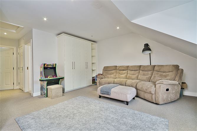 5 The Avenue, Aubrey Manor, Rathcoole, County Dublin