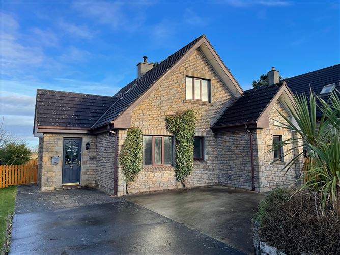 44 Renville Village, Oranmore, Galway