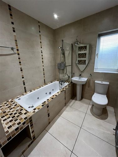 44 Renville Village, Oranmore, Galway
