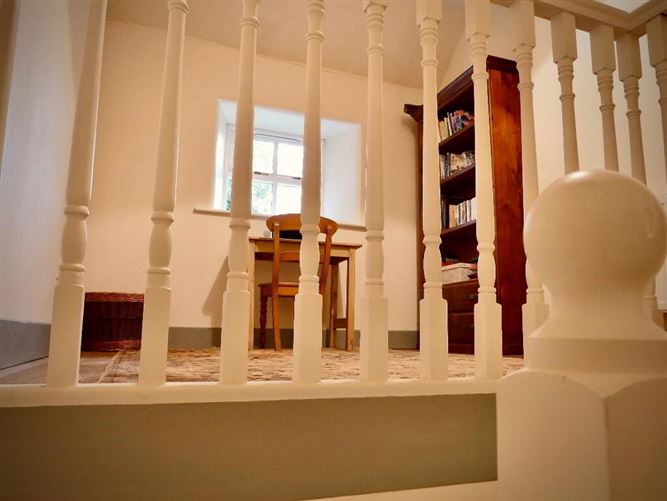 Master Walshe House, Clonfanlough, Ballinahown, Athlone, Offaly