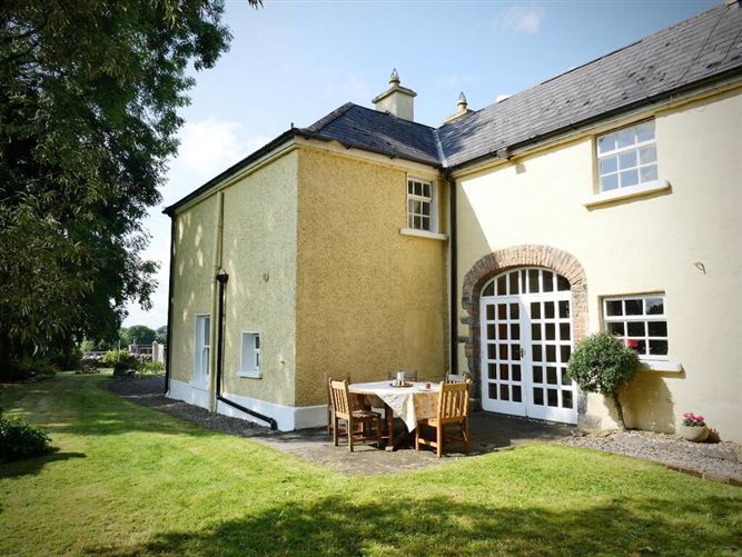 Master Walshe House, Clonfanlough, Ballinahown, Athlone, Offaly