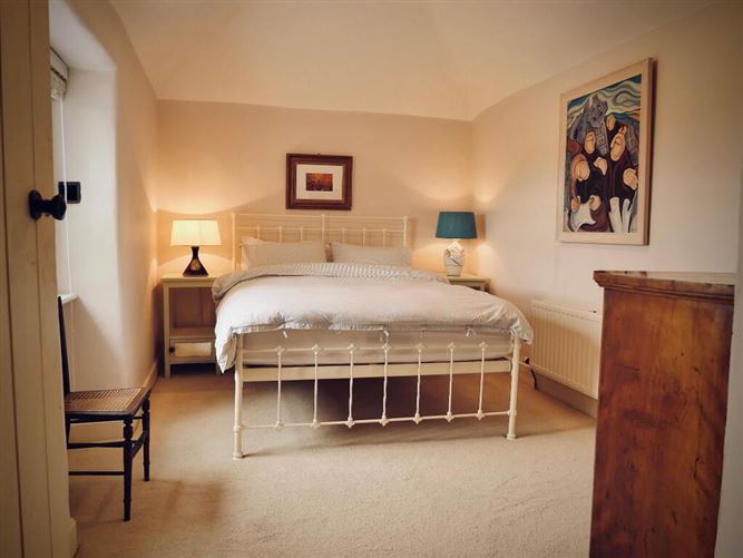 Master Walshe House, Clonfanlough, Ballinahown, Athlone, Offaly