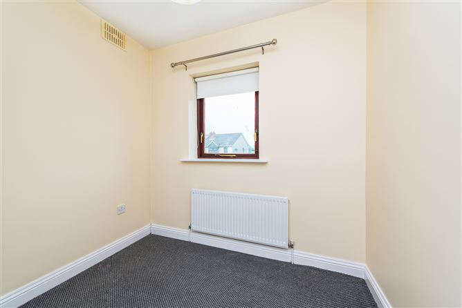 https://photos-a.propertyimages.ie/media/9/5/1/4926159/bd0440f6-c584-48a6-b857-532c96b871ab_l.jpg
