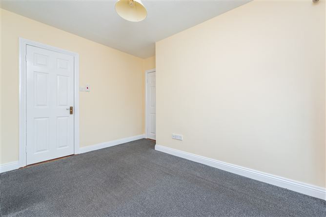 https://photos-a.propertyimages.ie/media/9/5/1/4926159/bd0440f6-c584-48a6-b857-532c96b871ab_l.jpg