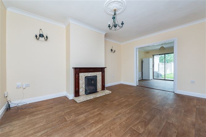 https://photos-a.propertyimages.ie/media/9/5/1/4926159/bd0440f6-c584-48a6-b857-532c96b871ab_l.jpg