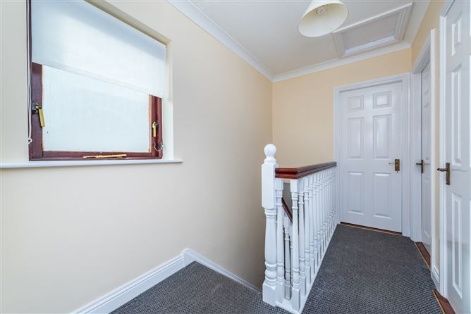 https://photos-a.propertyimages.ie/media/9/5/1/4926159/bd0440f6-c584-48a6-b857-532c96b871ab_l.jpg