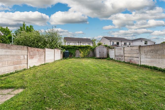 https://photos-a.propertyimages.ie/media/9/5/1/4926159/bd0440f6-c584-48a6-b857-532c96b871ab_l.jpg