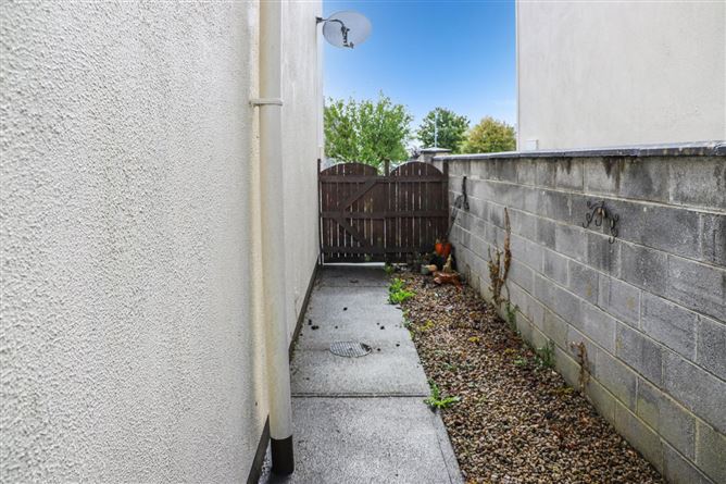Photo 19 of 23 — 45 Coole Haven, Crowe Street, Gort, Co. Galway
