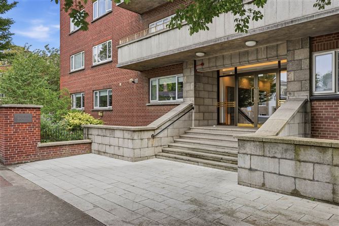 44 Cherry House, Mespil Estate, Sussex Road, Dublin 4
