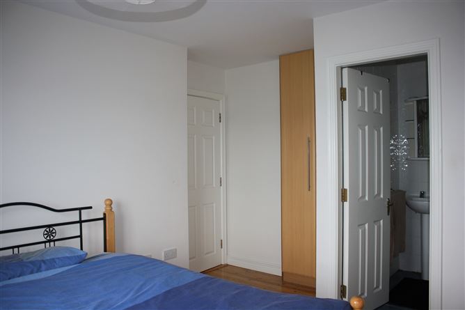 10 Castán, Doughiska, Oranmore, Galway
