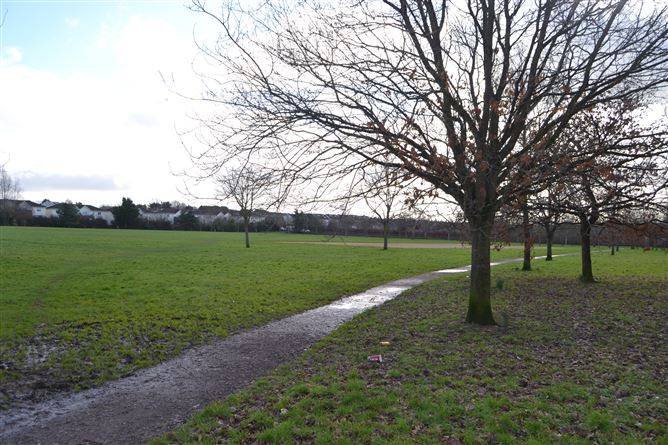 5 Priory Crescent , Navan, Meath