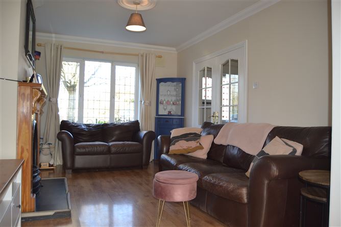 5 Priory Crescent , Navan, Meath