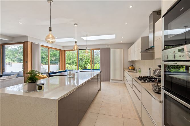 63 Holmwood, Brennanstown Road, Dublin 18