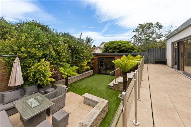 63 Holmwood, Brennanstown Road, Dublin 18