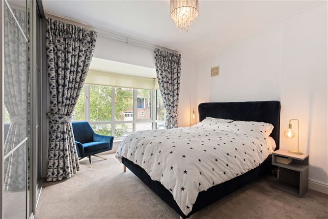 63 Holmwood, Brennanstown Road, Dublin 18