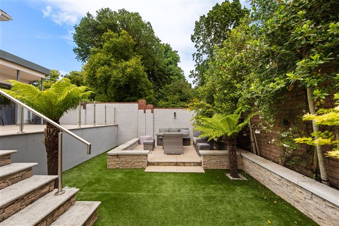 63 Holmwood, Brennanstown Road, Dublin 18