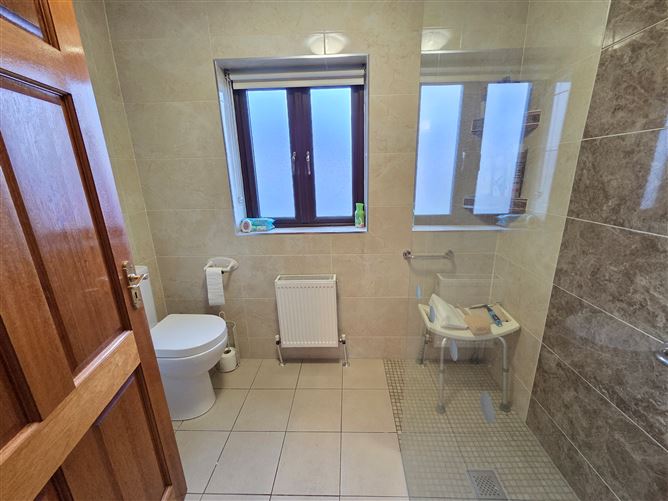 4 Devon Close, Castletroy View , Old Singland Road, Limerick