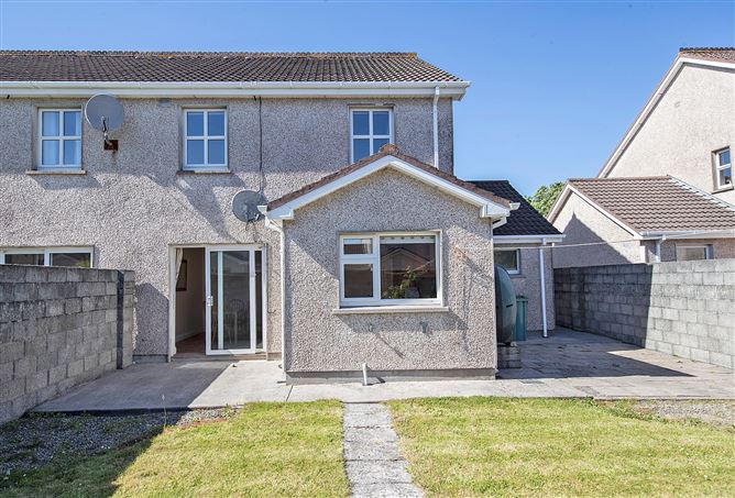 12 TOURNORE COURT, ABBEYSIDE, Dungarvan, Waterford