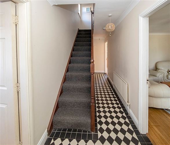 Photo 5 of 23 — 12 TOURNORE COURT, ABBEYSIDE, Dungarvan, Waterford
