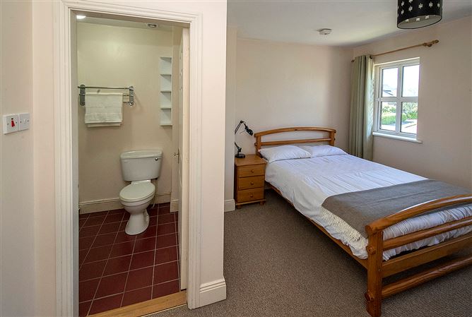 Photo 18 of 23 — 12 TOURNORE COURT, ABBEYSIDE, Dungarvan, Waterford