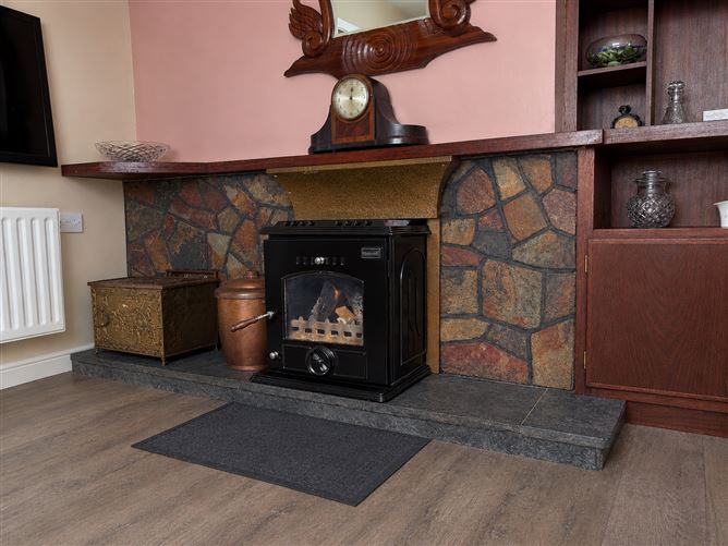 7 Hillcrest Grove, Kilkishen, Co. Clare