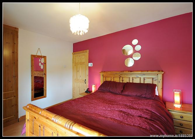 32 GLENAAN ROAD, Whitehall, Dublin 9