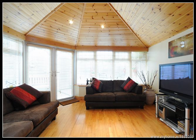 32 GLENAAN ROAD, Whitehall, Dublin 9