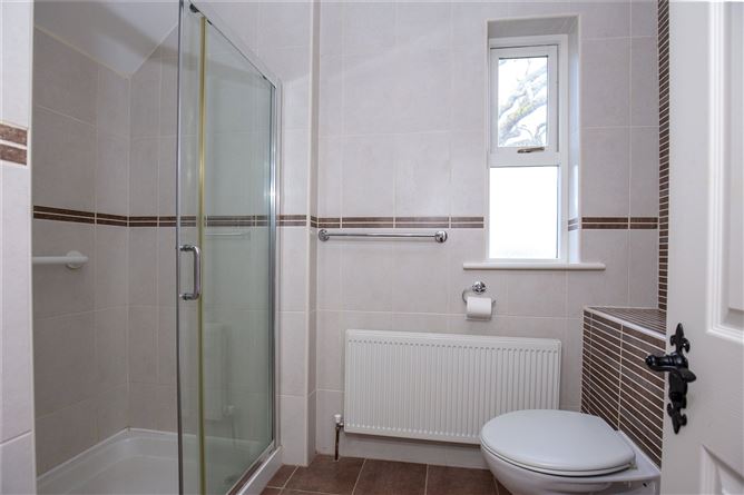 38 Lakeside View, Mountshannon, Co. Clare