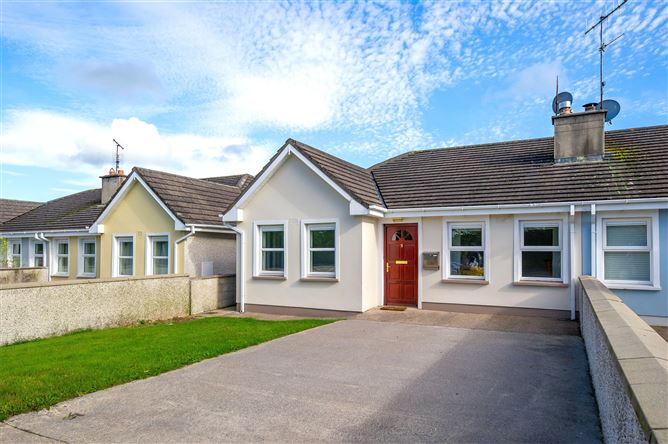 Main image for 5 Coach Rd, Kilworth, Co.Cork