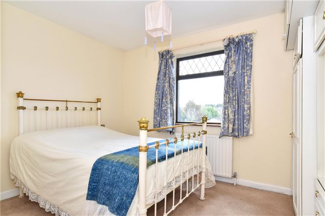 7 Cruachan Park, Rahoon, Galway
