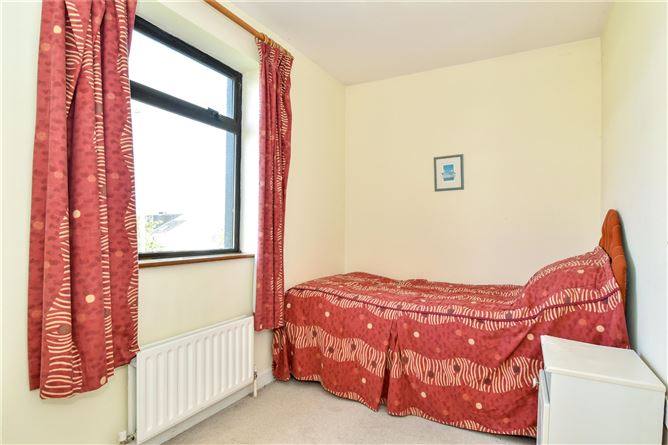7 Cruachan Park, Rahoon, Galway