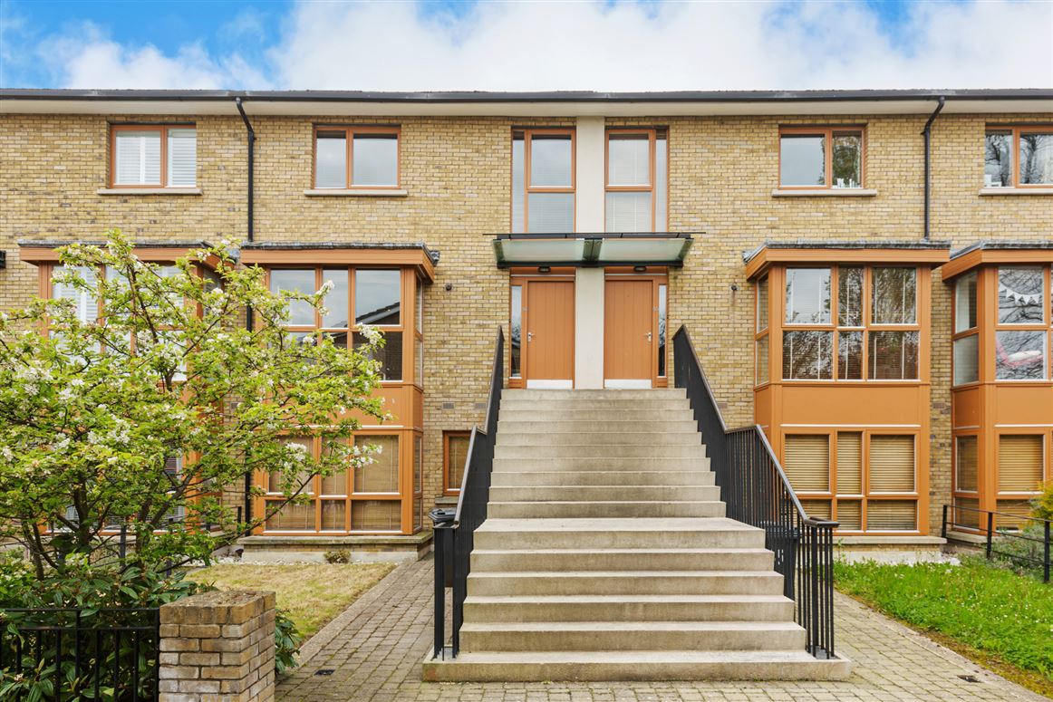 46 Milltown Avenue, Mount St Annes, Milltown, Dublin 6 Sherry