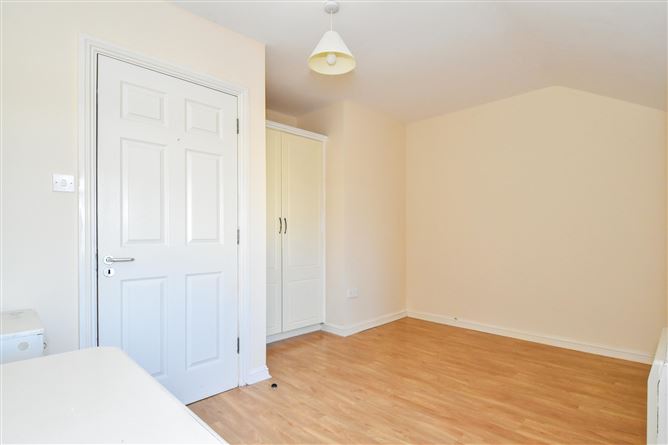 111 Gleann na Ri, Renmore, Galway