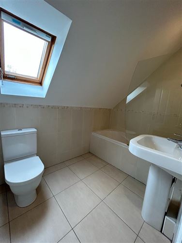 17 Clarkes Wood, Mount Oval Village, Rochestown, Cork