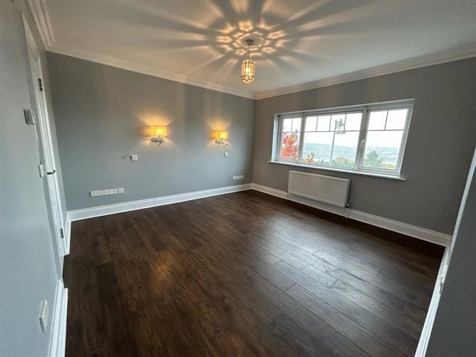 17 Clarkes Wood, Mount Oval Village, Rochestown, Cork